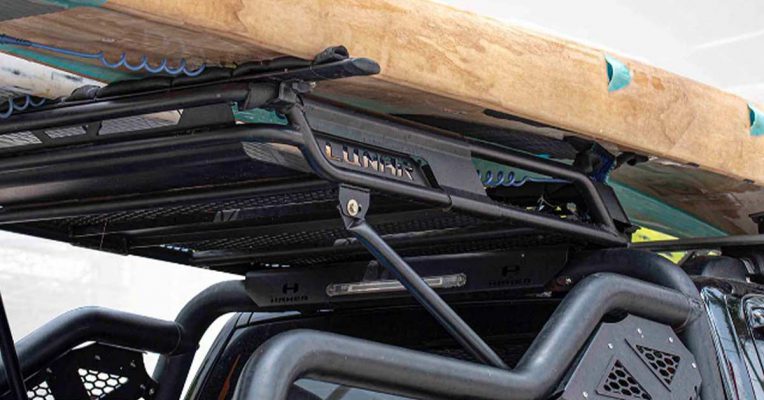 Cargo-boxes-Hamer-roof-rack lunar with surf board